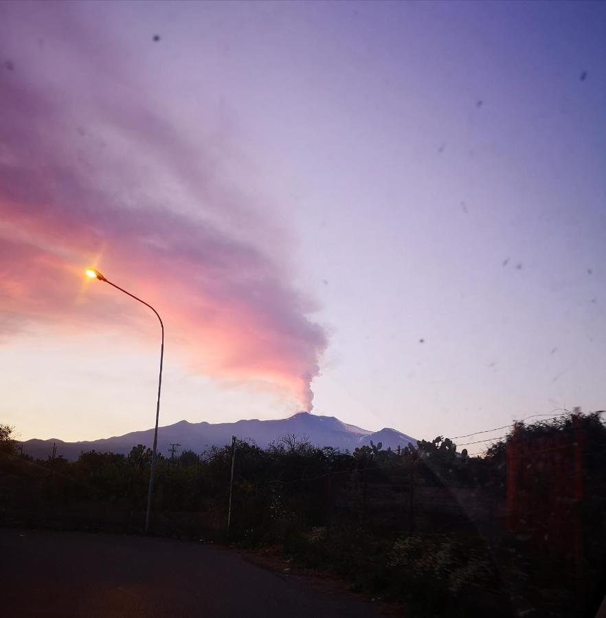 Апартаменты Casa Donna Rosaria Tra Etna E Taormina Рипосто Экстерьер фото